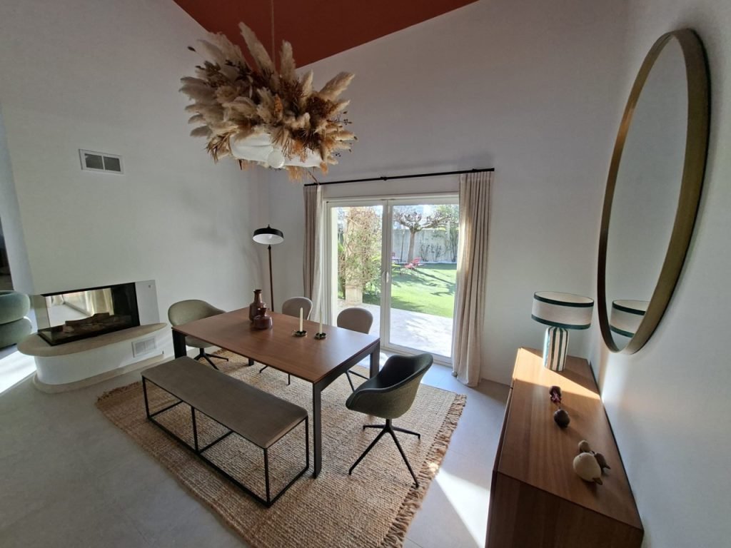 Réalisation Maison Mayor : rideaux sur-mesure posés