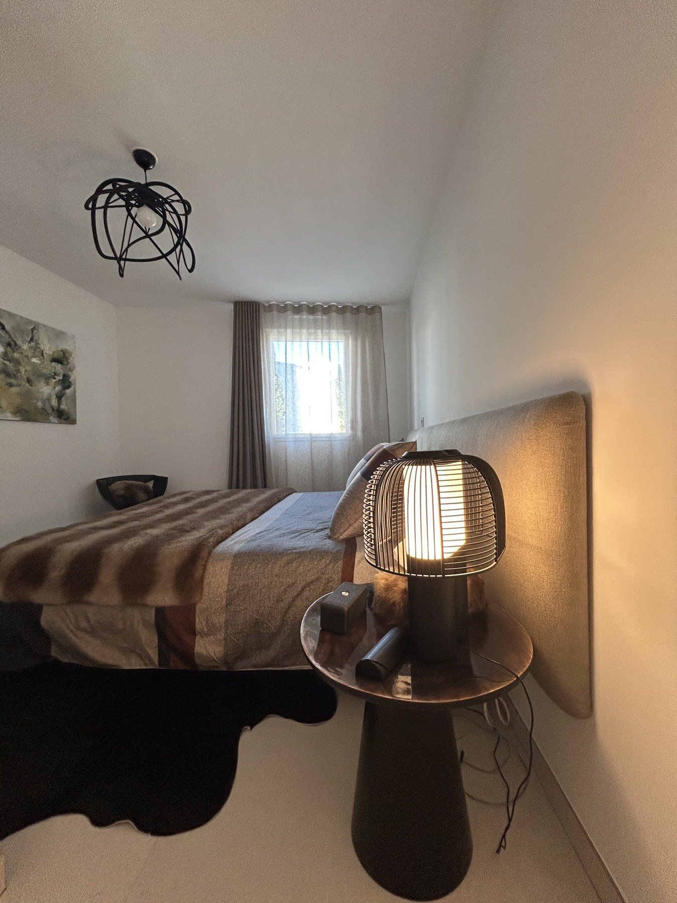 Réalisation Maison Mayor, chambre, voile de lin